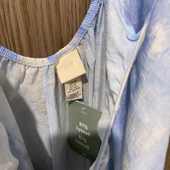 H&M Airy Lyocell-Blend Dress - Picture 4 of 8